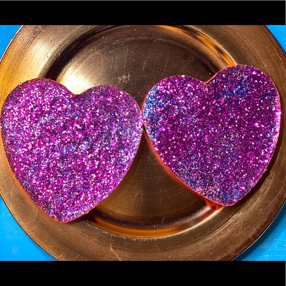 2 sparkly hearts - Picture 1 of 1